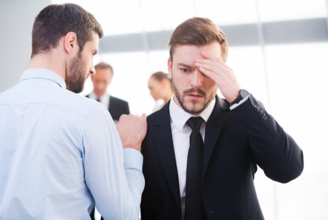 社内コミュニケーションに悩んでいる外国人社員